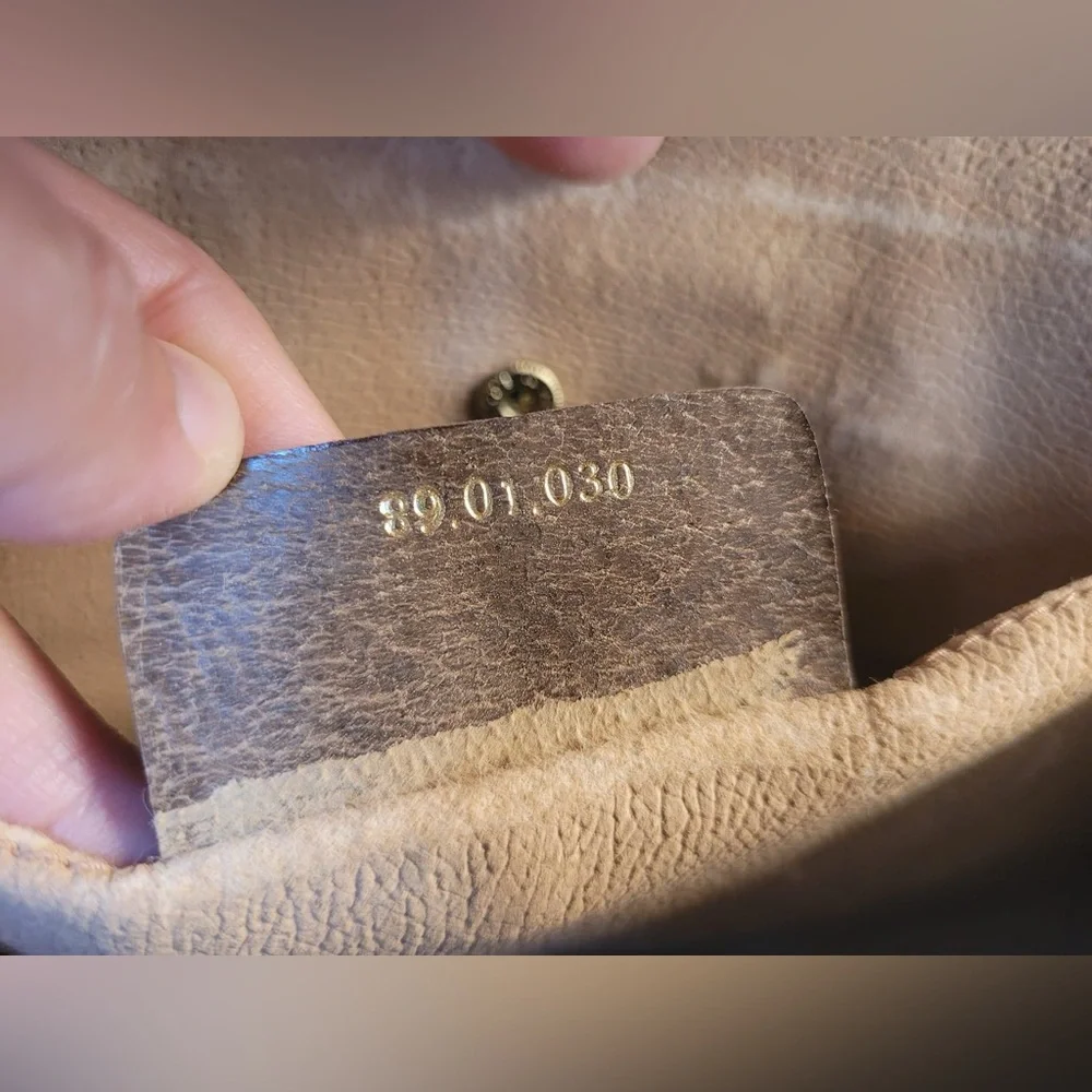 Vintage GUCCI Clutch - Picture 12 of 16